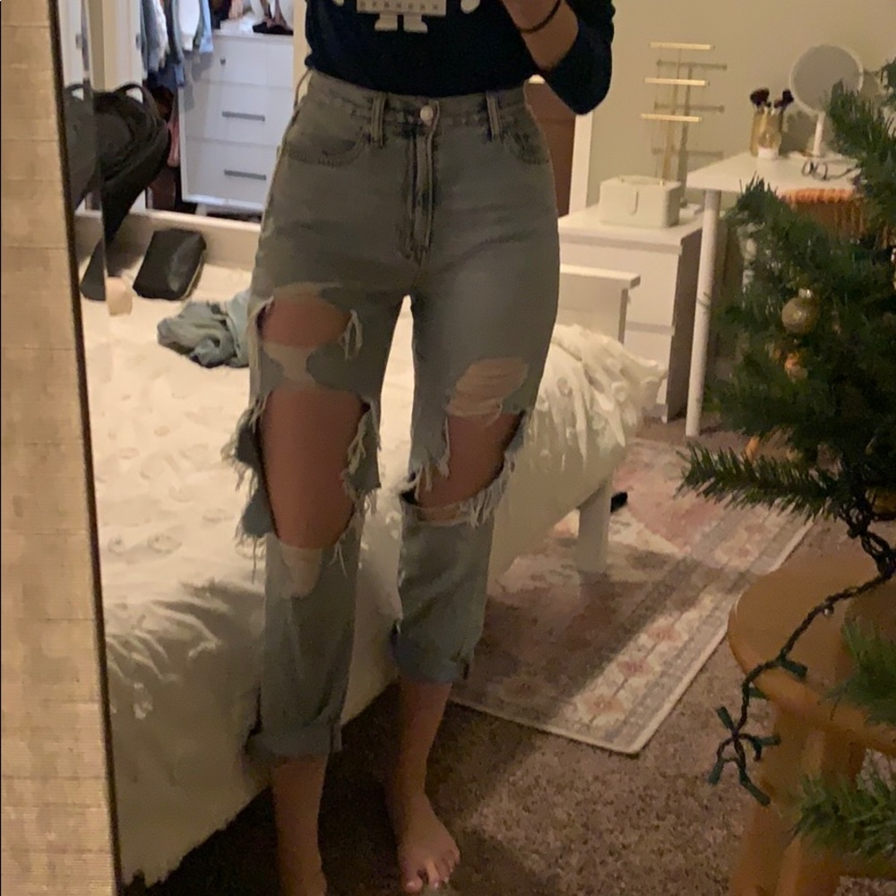 american eagle mom jeans